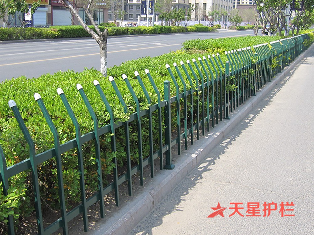 连云港火车站防爬草坪围栏